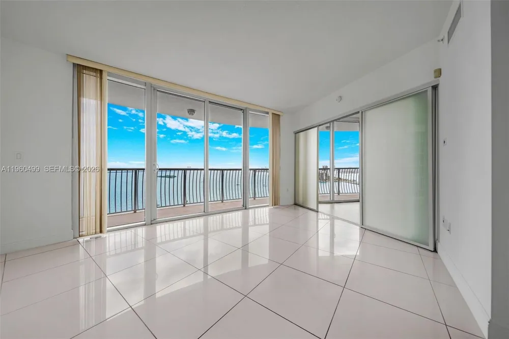 1750 Bayshore Dr #2001 Miami, FL 33132