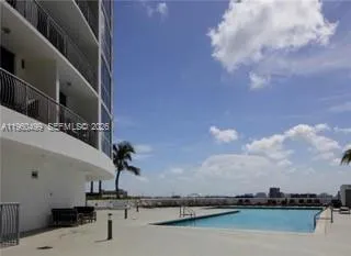 1750 Bayshore Dr #2001 Miami, FL 33132