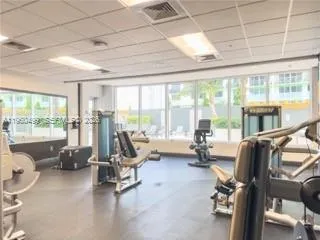 1750 Bayshore Dr #2001 Miami, FL 33132