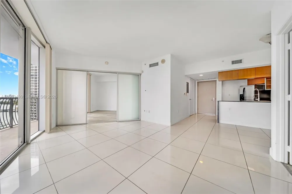 1750 Bayshore Dr #2001 Miami, FL 33132