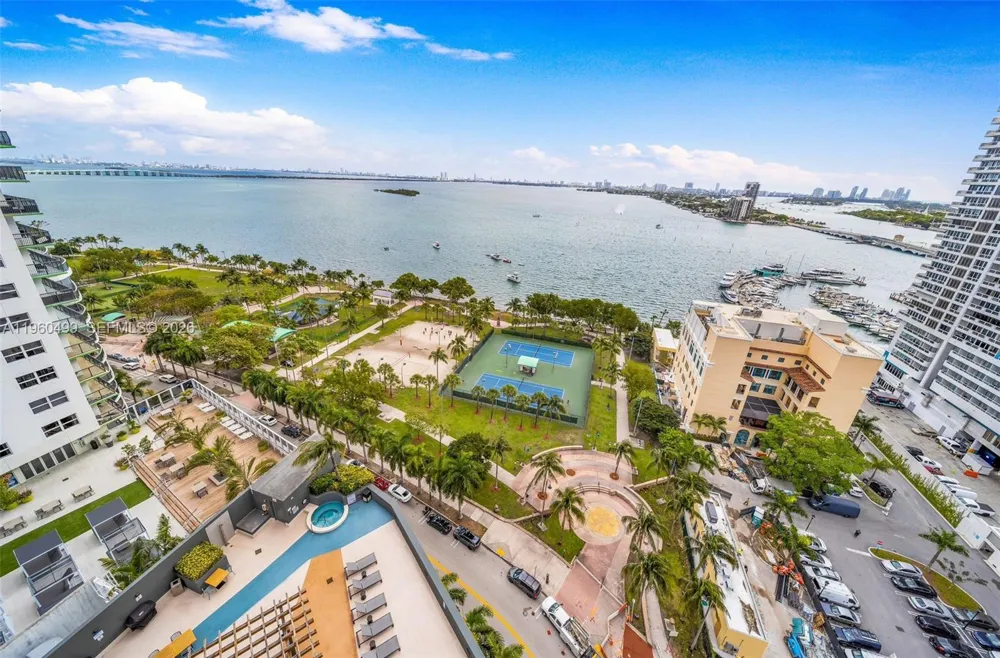 1750 Bayshore Dr #2001 Miami, FL 33132