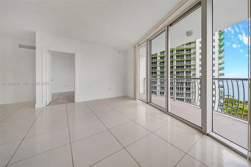 1750 Bayshore Dr #2001 Miami, FL 33132