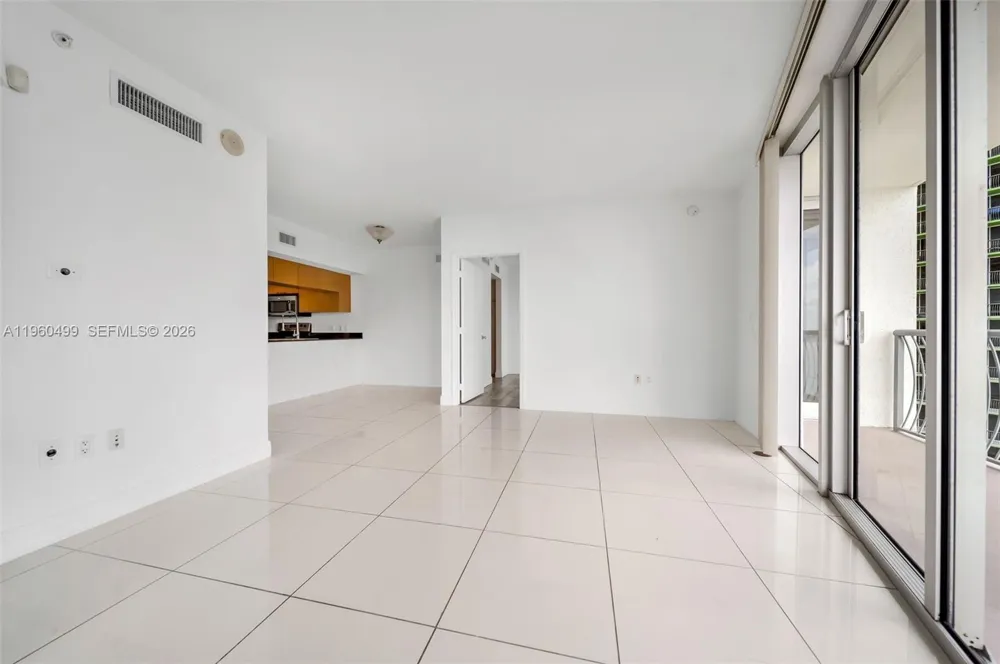 1750 Bayshore Dr #2001 Miami, FL 33132