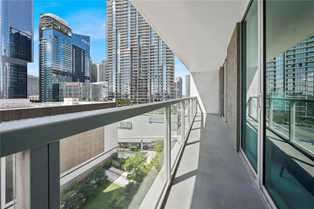 55 SE 6th St #1708 Miami, FL 33131