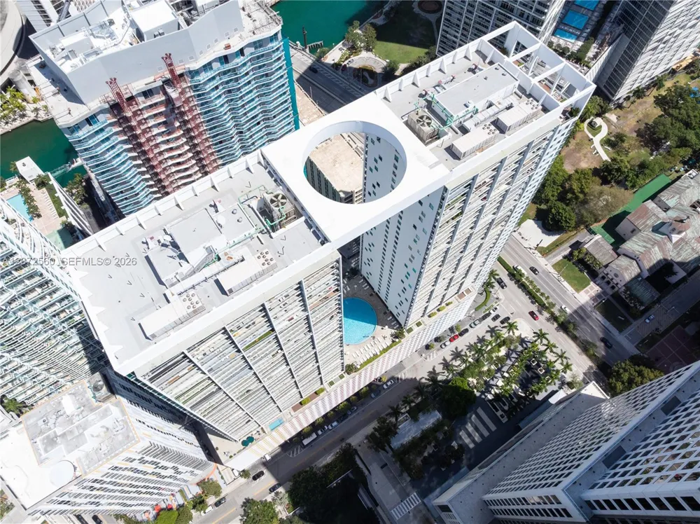 55 SE 6th St #1708 Miami, FL 33131
