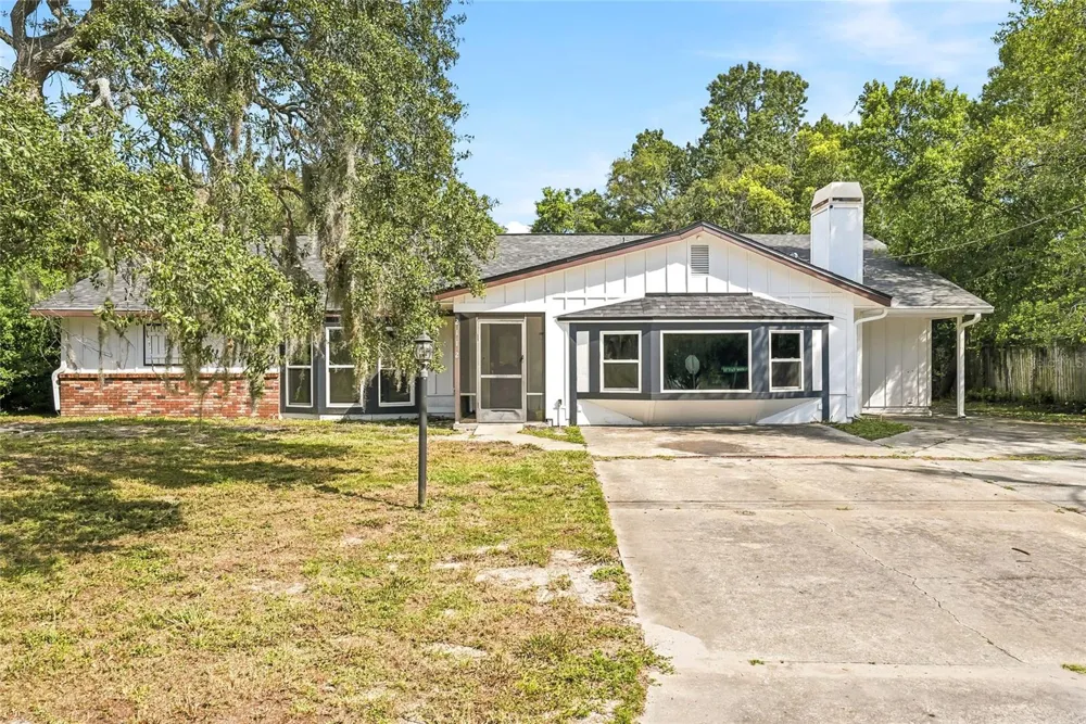 2112 MEADOW LARK ROAD Spring Hill, FL 34608