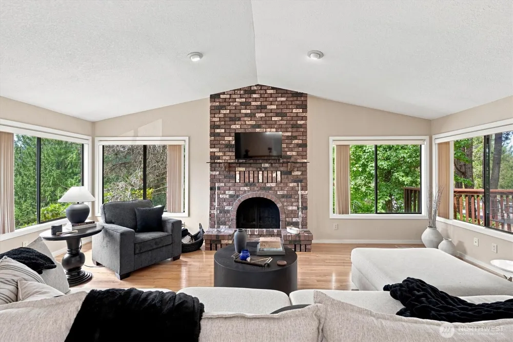 2461 Park Hill Drive Longview, WA 98632