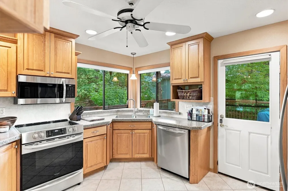 2461 Park Hill Drive Longview, WA 98632