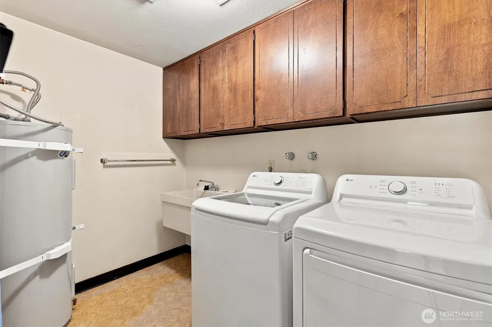 2461 Park Hill Drive Longview, WA 98632