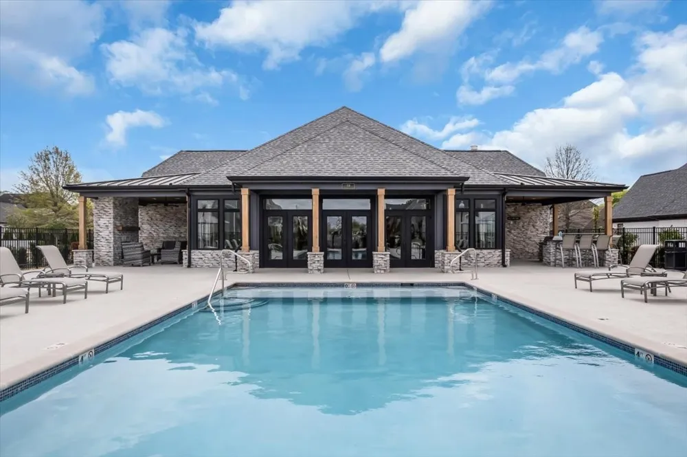 317 Flag Court Gallatin, TN 37066