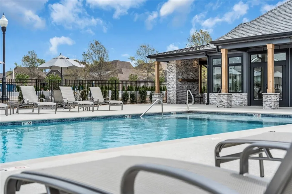 317 Flag Court Gallatin, TN 37066