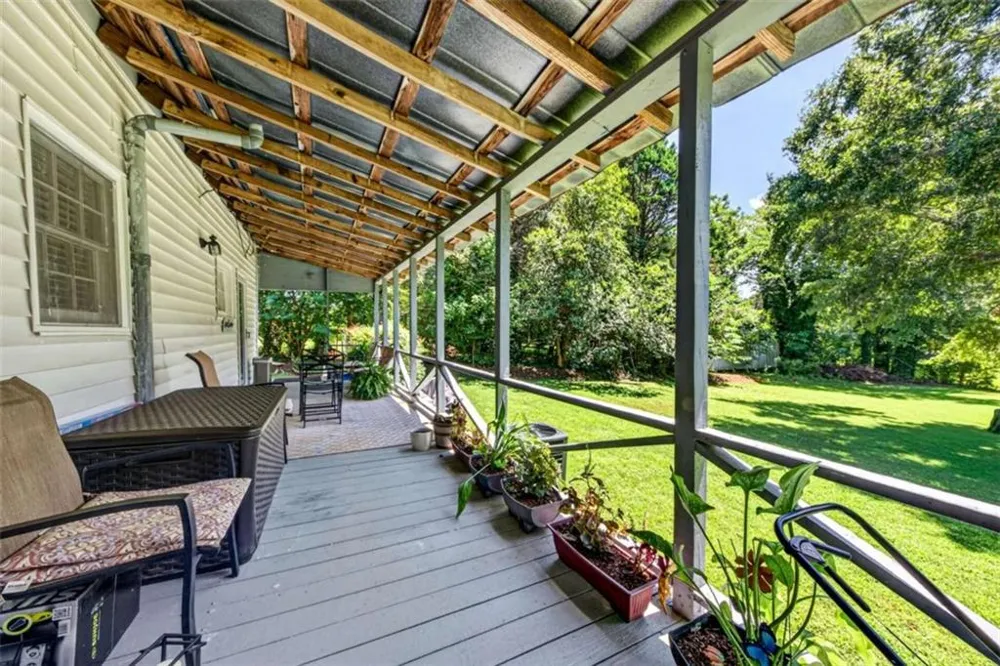 174 Sanford Drive Nicholson, GA 30565