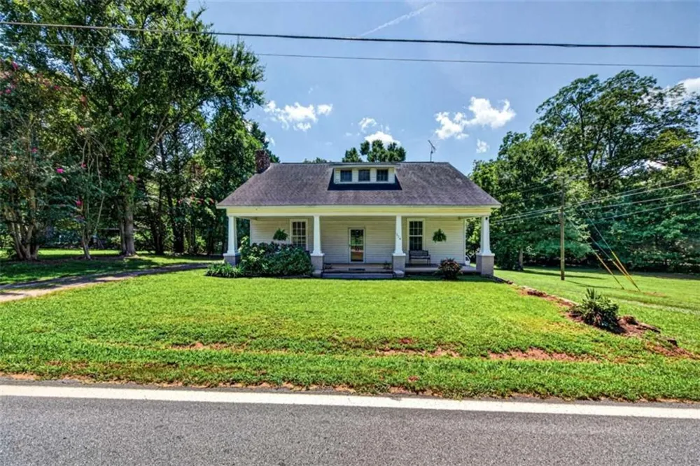 174 Sanford Drive Nicholson, GA 30565