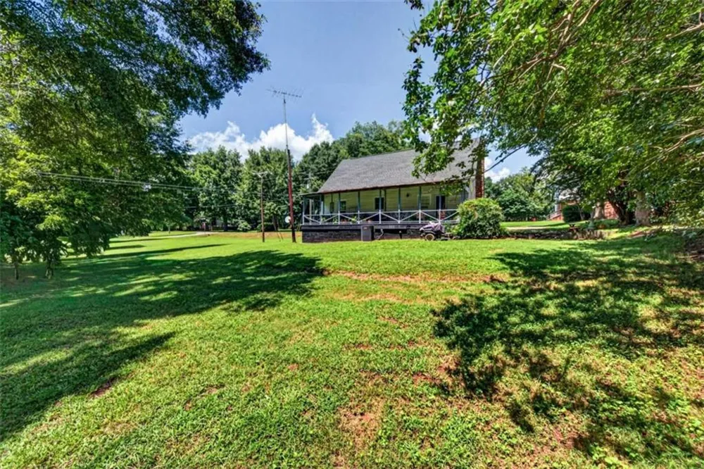 174 Sanford Drive Nicholson, GA 30565