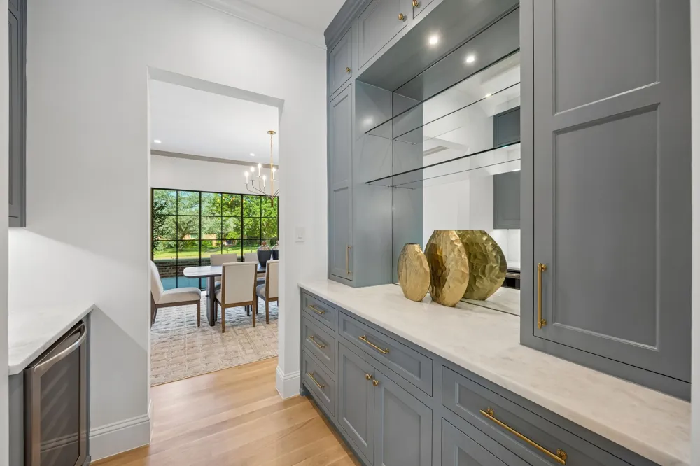 10148 Hedgeway Drive Dallas, TX 75229