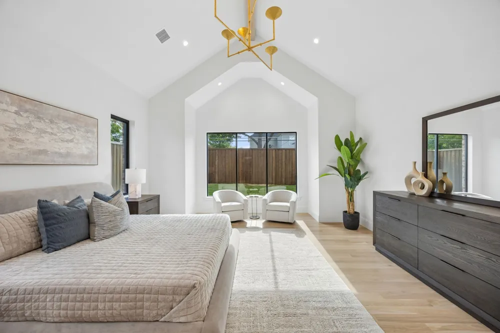 10148 Hedgeway Drive Dallas, TX 75229