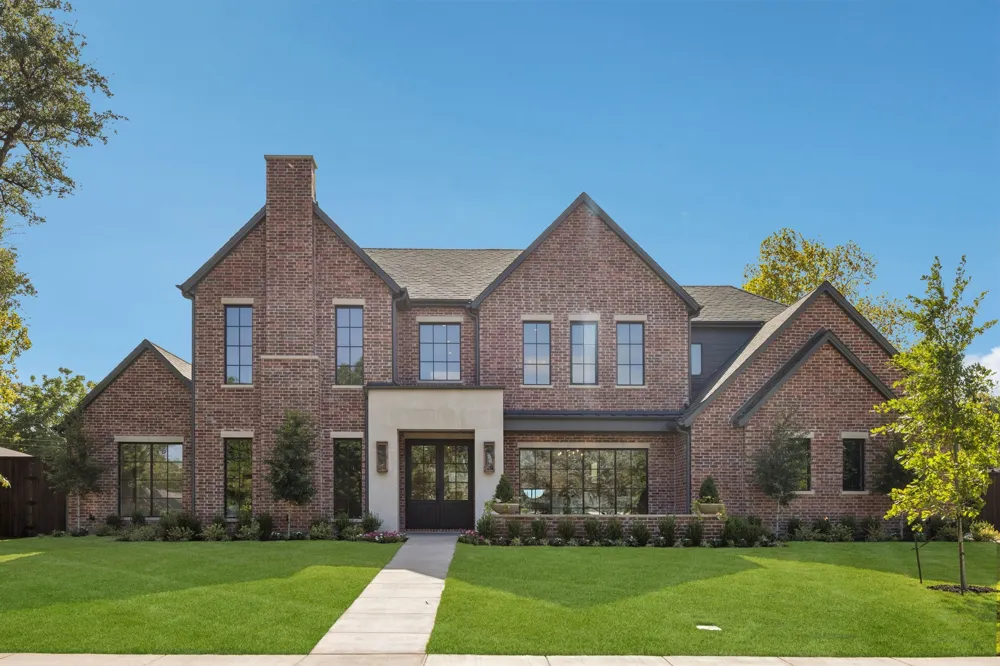 10148 Hedgeway Drive Dallas, TX 75229