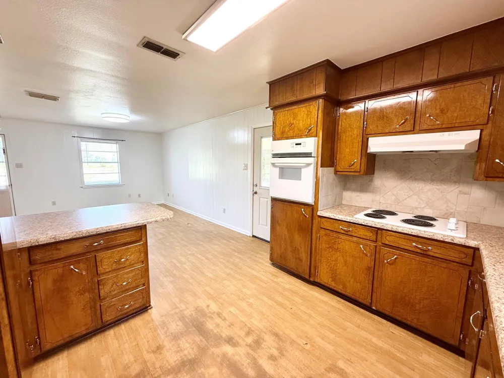 806 Fm 228 Grapeland, TX 75844