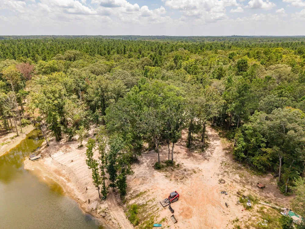 1647 Whitehead Lufkin, TX 75901