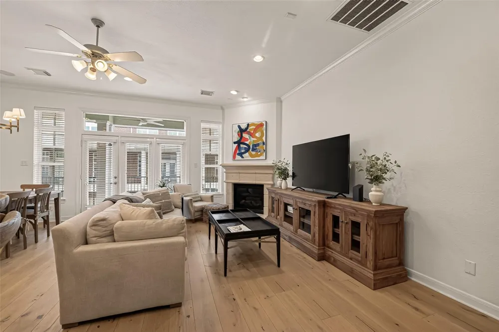 15 Islewood Boulevard The Woodlands, TX 77380
