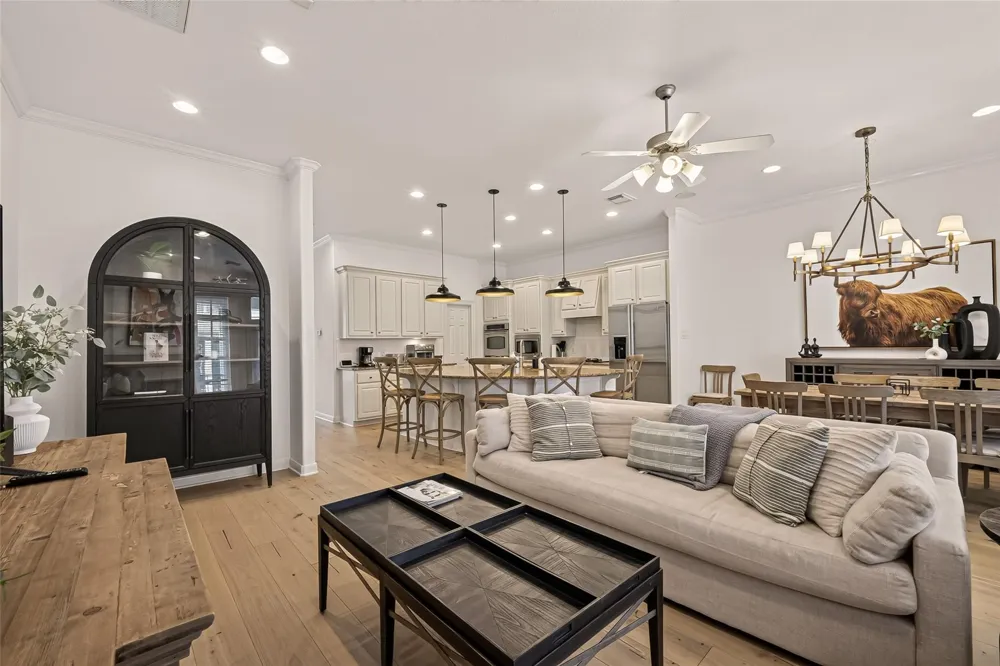 15 Islewood Boulevard The Woodlands, TX 77380