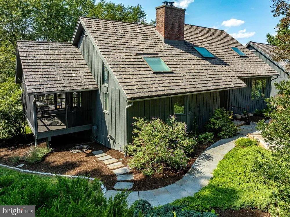 36 SOUTHRIDGE DRIVE Kennett Square, PA 19348