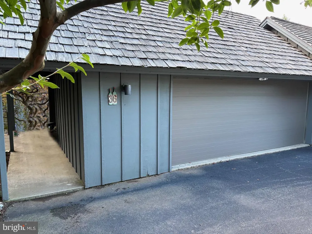 36 SOUTHRIDGE DRIVE Kennett Square, PA 19348