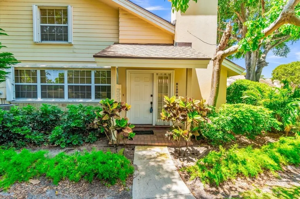 8120 NORTHBORO COURT #20A Lake Clarke Shores, FL 33406