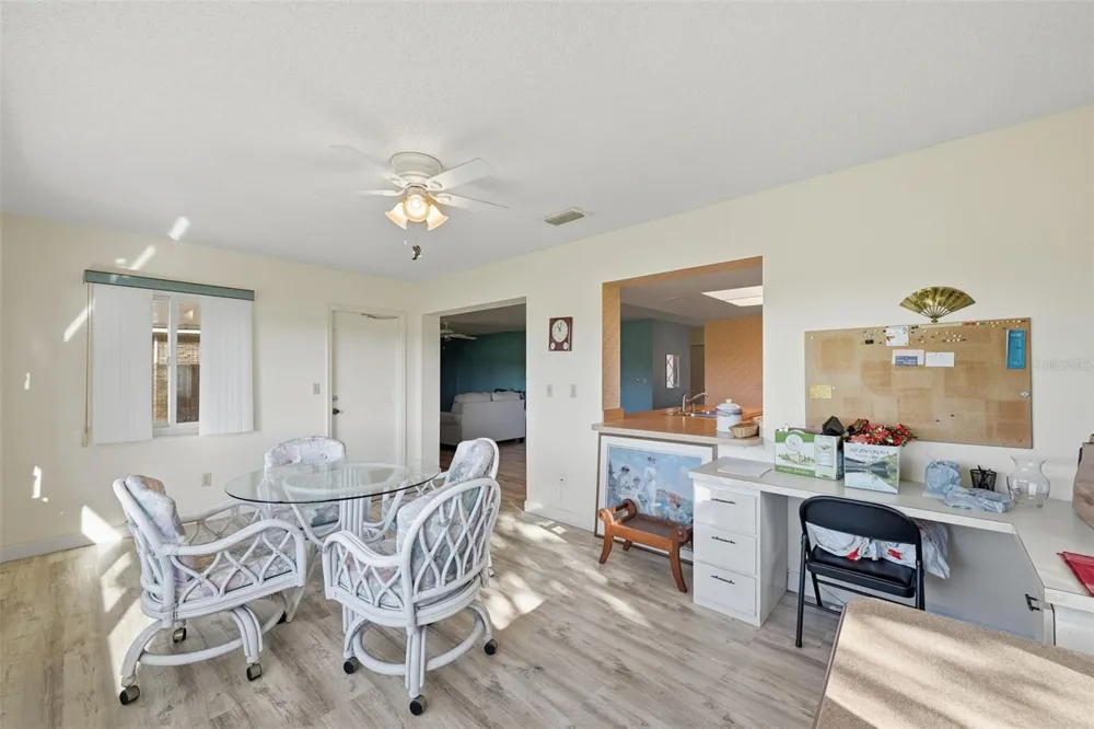 2118 HARLESTON PLACE #212 Sun City Center, FL 33573