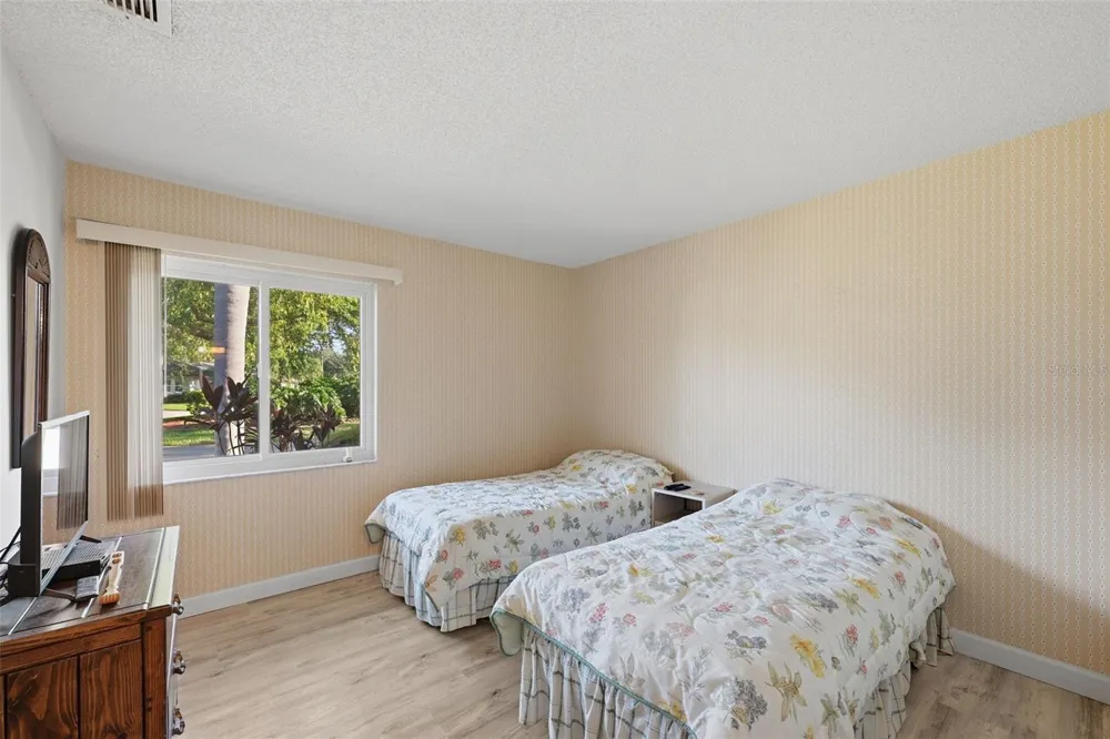 2118 HARLESTON PLACE #212 Sun City Center, FL 33573