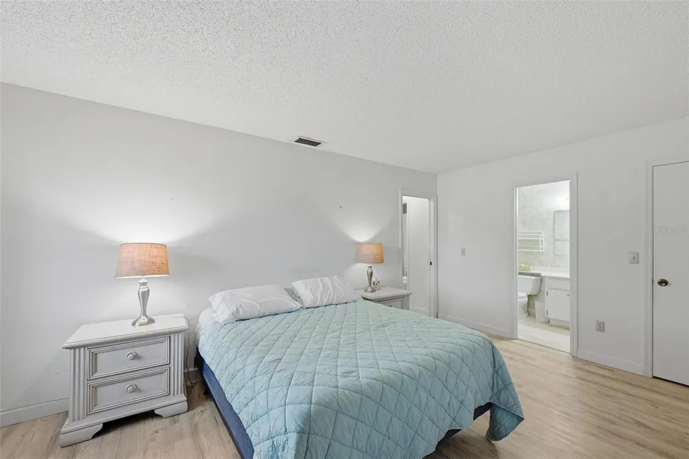 2118 HARLESTON PLACE #212 Sun City Center, FL 33573