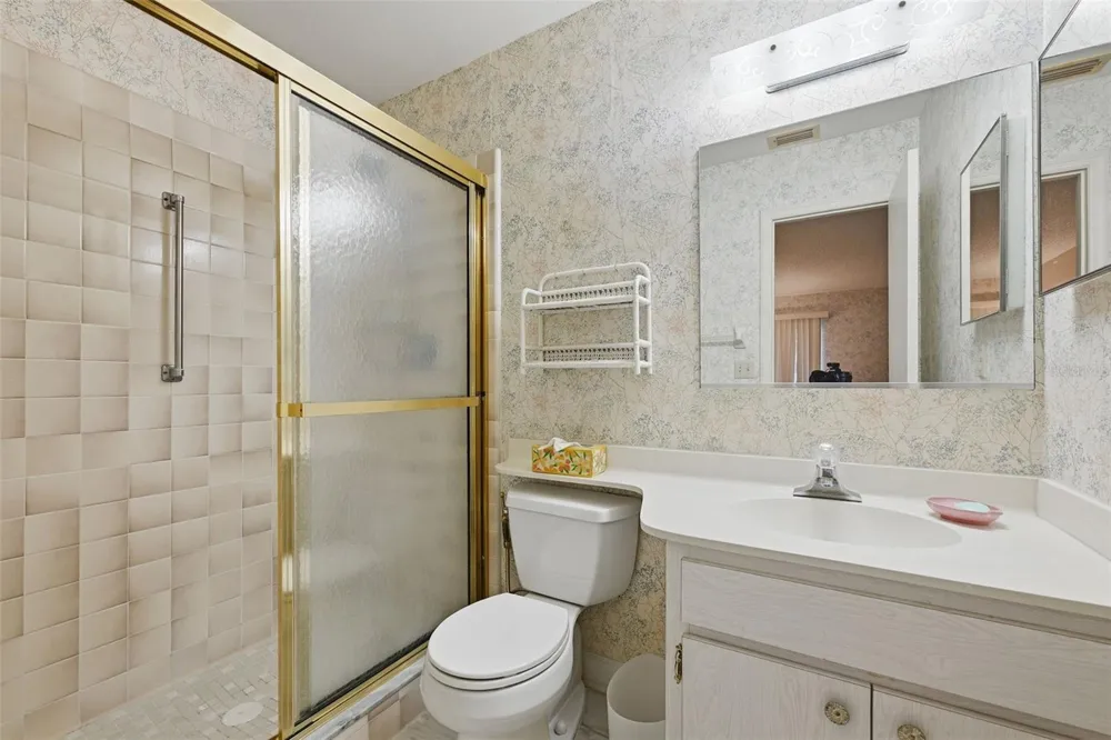 2118 HARLESTON PLACE #212 Sun City Center, FL 33573