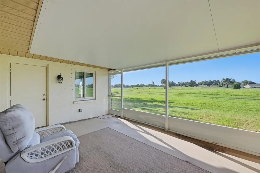 2118 HARLESTON PLACE #212 Sun City Center, FL 33573