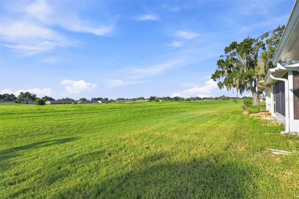 2118 HARLESTON PLACE #212 Sun City Center, FL 33573