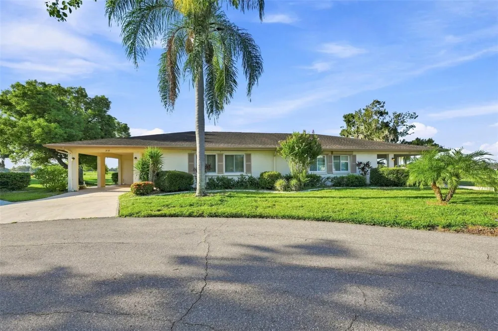 2118 HARLESTON PLACE #212 Sun City Center, FL 33573