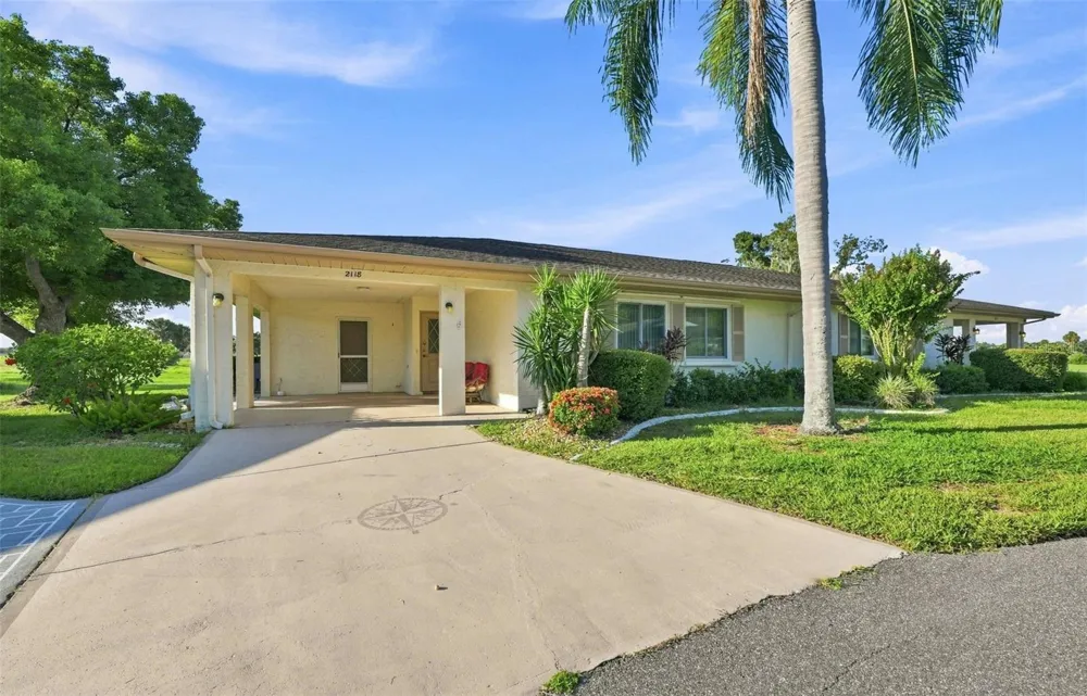 2118 HARLESTON PLACE #212 Sun City Center, FL 33573