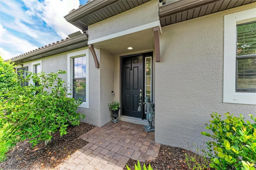 8737 BELLUSSI DRIVE Sarasota, FL 34238
