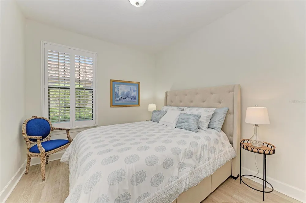 8737 BELLUSSI DRIVE Sarasota, FL 34238