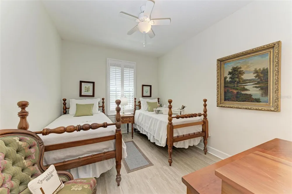 8737 BELLUSSI DRIVE Sarasota, FL 34238