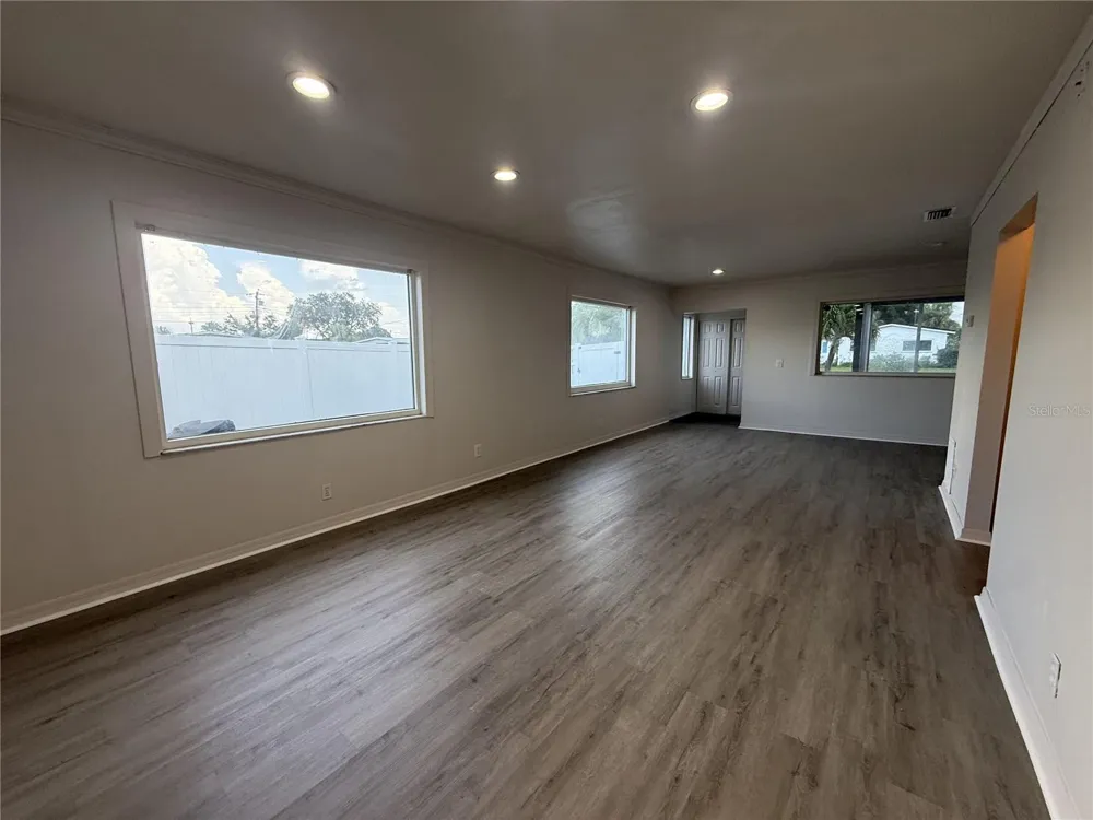 5171 98TH AVENUE Pinellas Park, FL 33782
