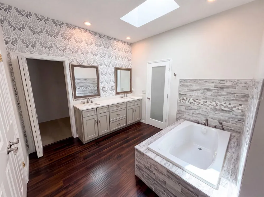 120 LONGBRANCH ROAD Winter Park, FL 32792