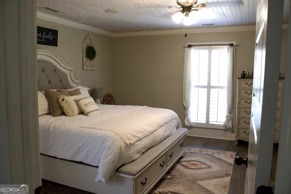 120 Victory DR Calhoun, GA 30701