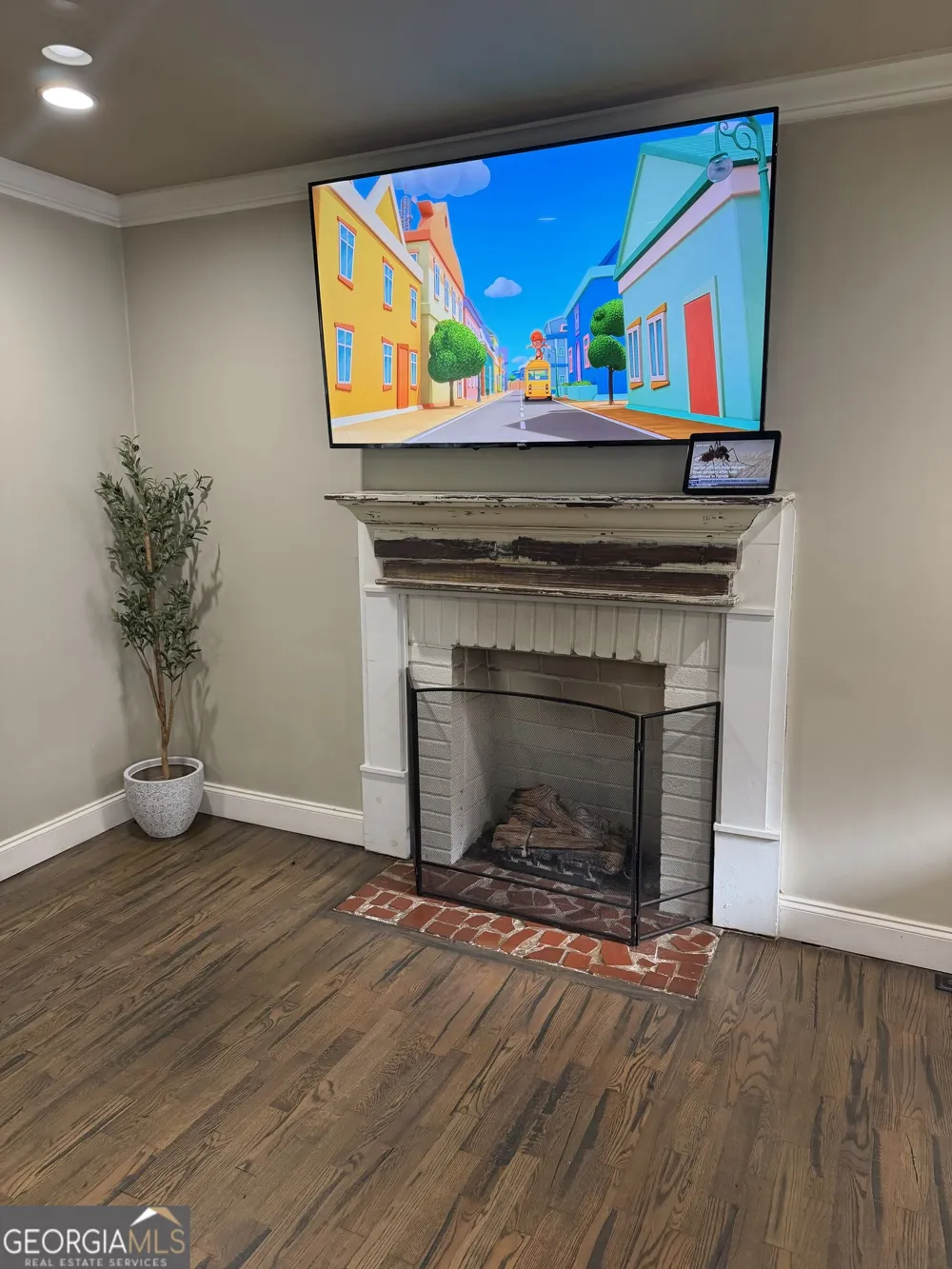 120 Victory DR Calhoun, GA 30701