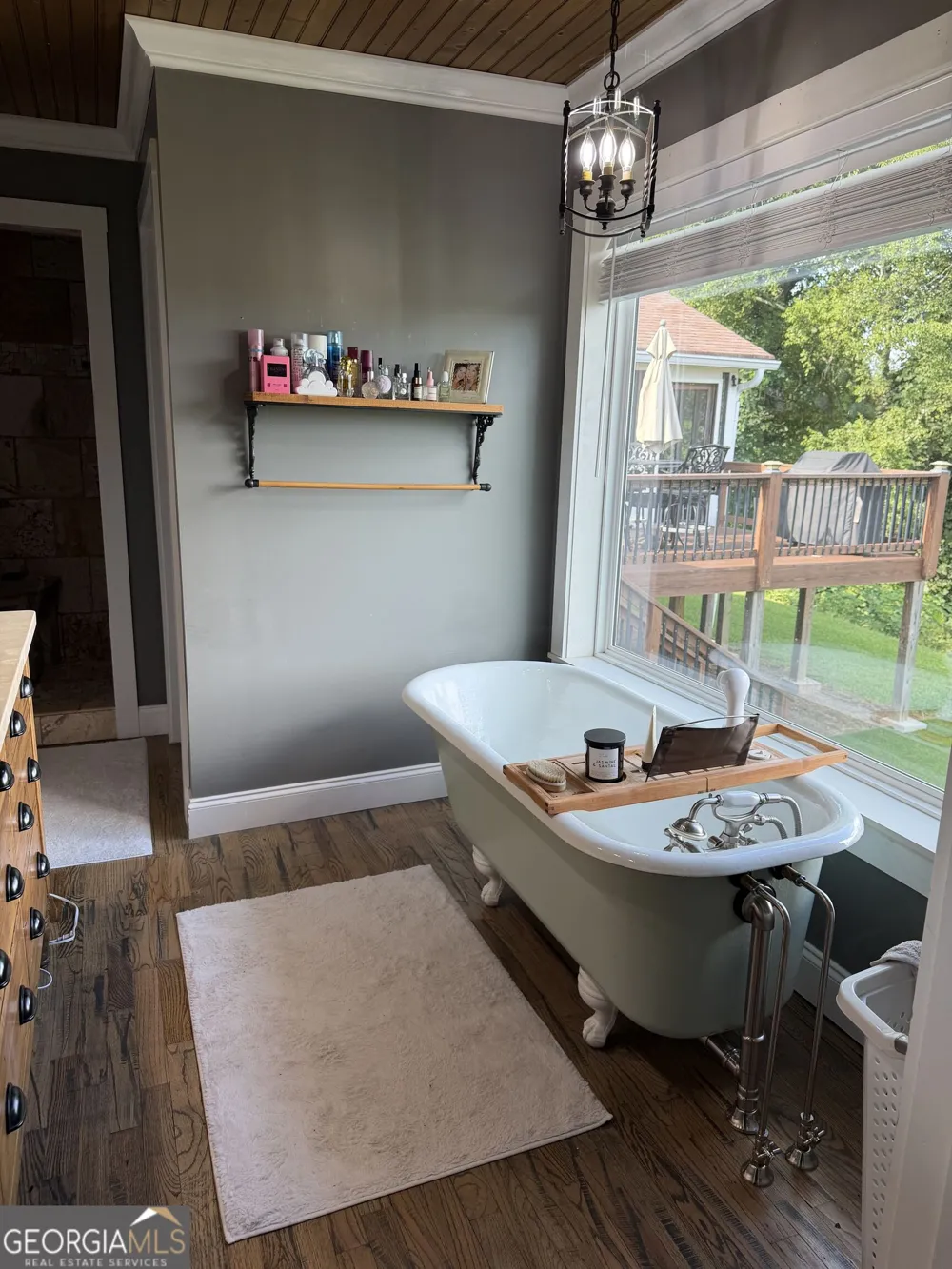 120 Victory DR Calhoun, GA 30701