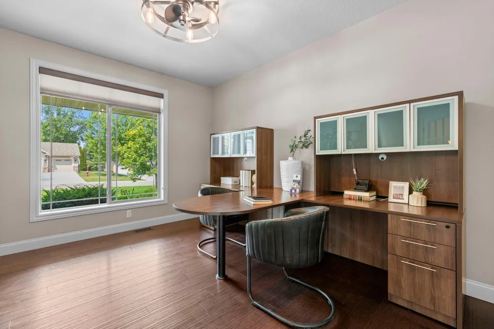 1749 Charleston Lane Waconia, MN 55387
