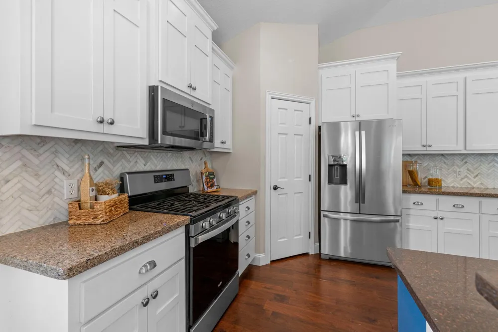 1749 Charleston Lane Waconia, MN 55387