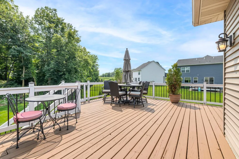 1749 Charleston Lane Waconia, MN 55387