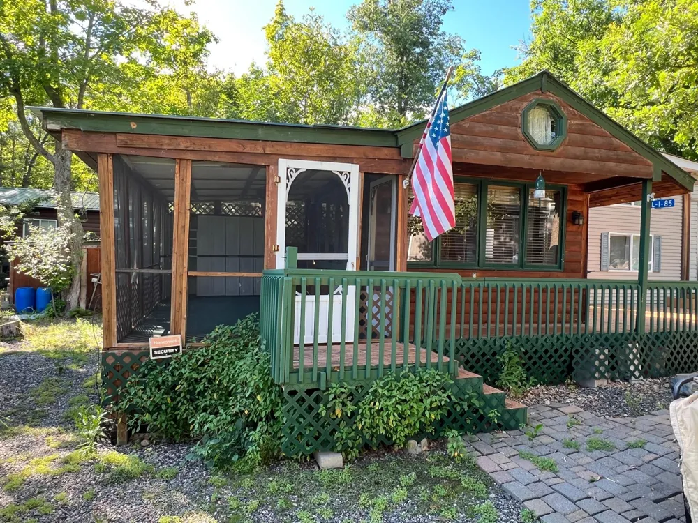 L1-84 and L1-85 London Town Aitkin, MN 56431
