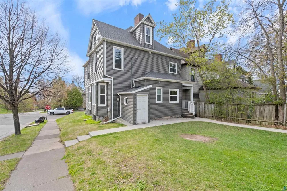 1931 E Superior Street Duluth, MN 55812