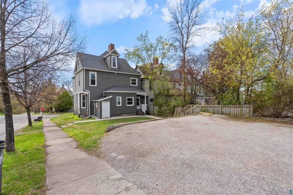 1931 E Superior Street Duluth, MN 55812
